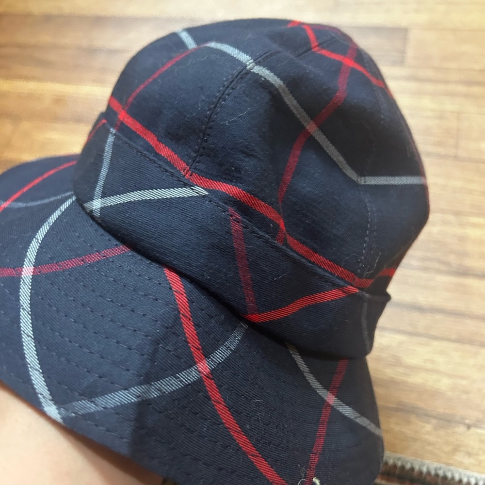 Vintage Burberry Crusher Men’s Hat! Made in England! Burberry - Picture 6 of 12
